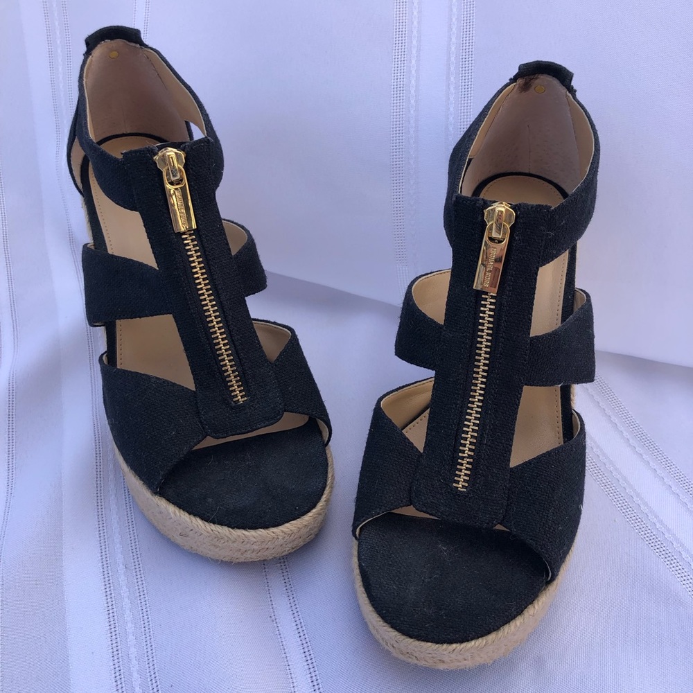 MK wedges